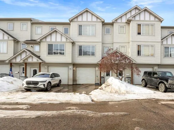240 E Laffont Way #37, Wood Buffalo, AB T9K 2W2
