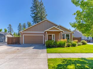 1609 W Carson Ave, Sisters, OR 97759
