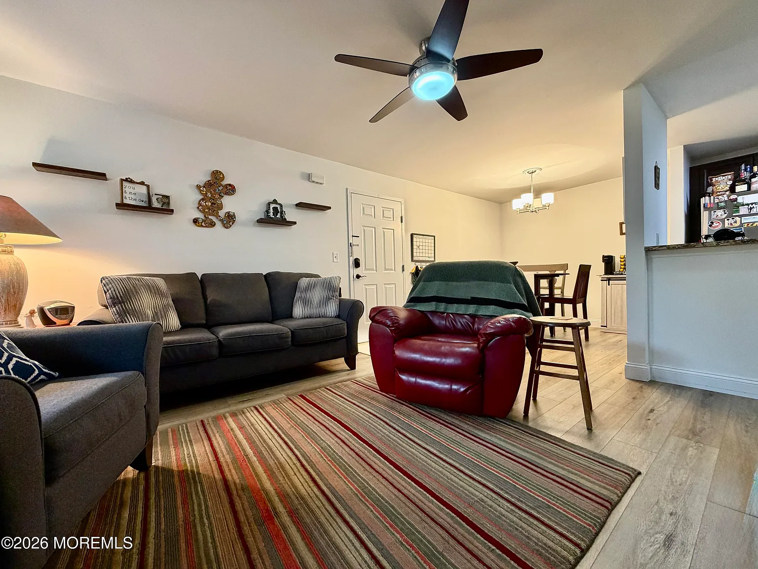 2 bed, 854 sqft, $2,700 — Photo 3