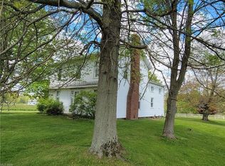 18245 Leffingwell Rd, Berlin Center, OH 44401
