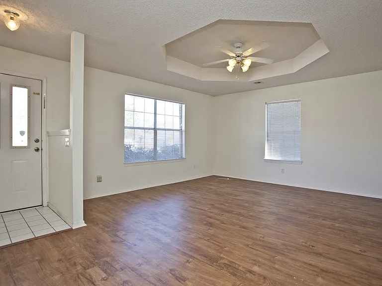 58B Holly Dr — Photo 3