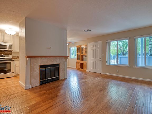 4th image of 4878 Pine Forest Pl