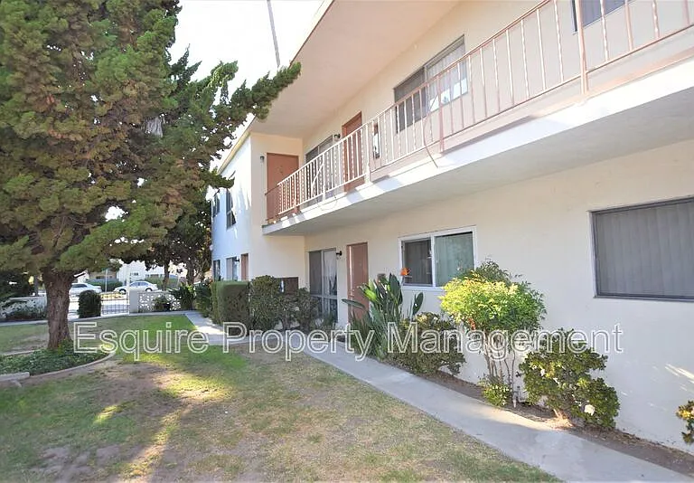 2050 N Ventura Rd #4 — Photo 1
