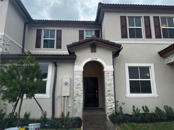 12109 NW 24th Ct #12109