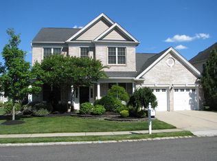 12 Carleton Dr, Freehold, NJ 07728