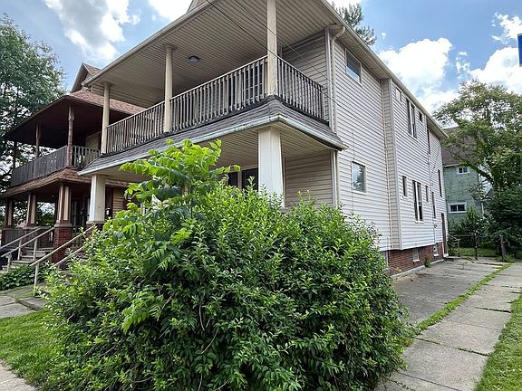 5th image of 3001 Denison Ave #Up