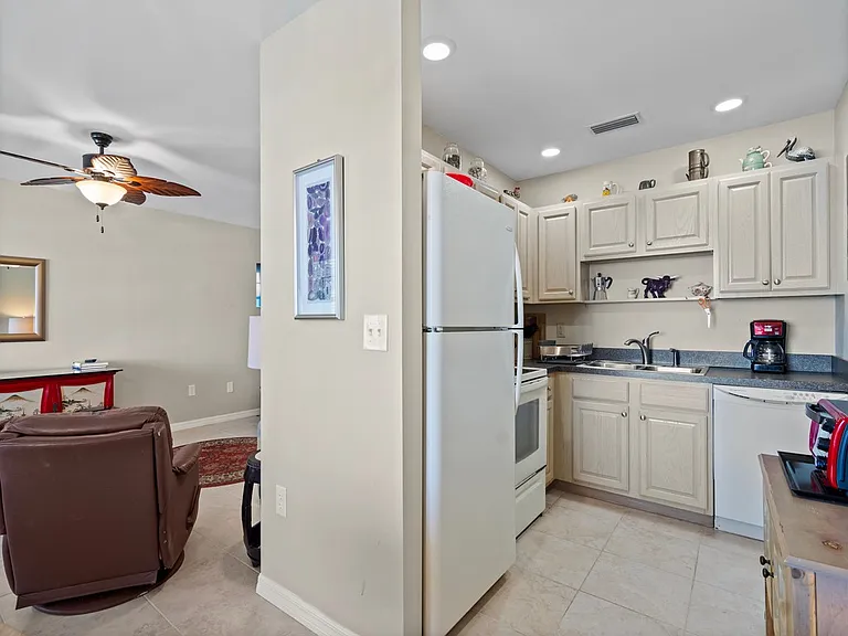 5400 Highway A1A #A19 — Photo 8
