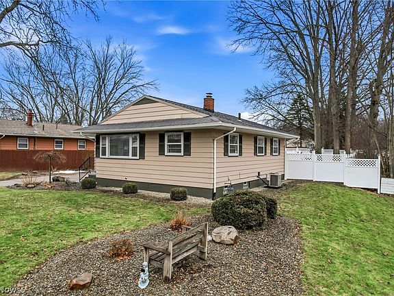 2nd image of 1323 Old Forge Rd