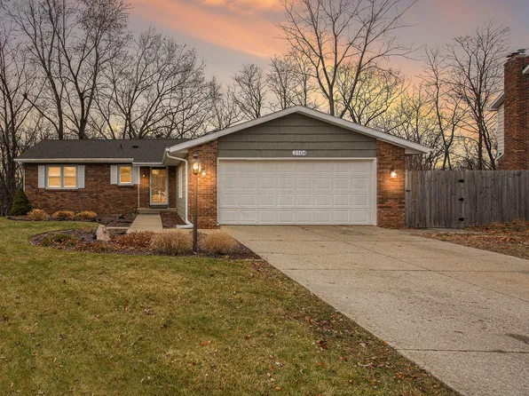 2104 Northview Ct NE, Grand Rapids, MI 49525
