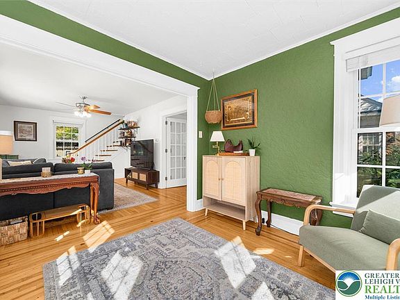 3rd image of 30 S Berks St