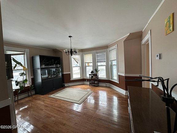 4th image of 204 N Adam St