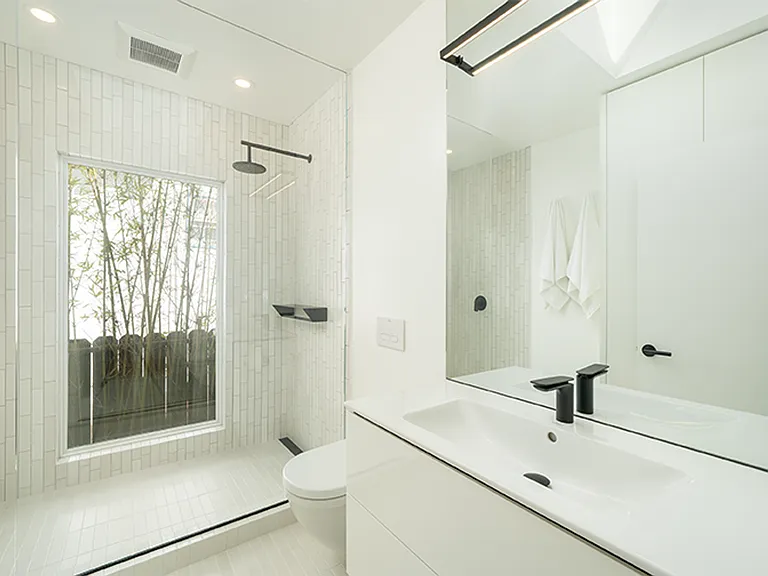 920 Ramona Ave — Photo 15