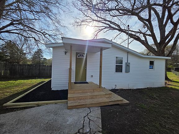 3rd image of 507 Wingo Rd