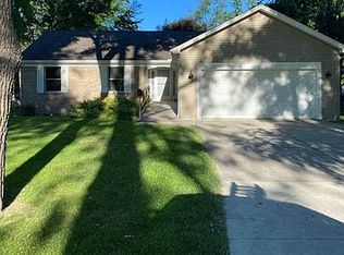 6111 Urban Dr, East China, MI 48054