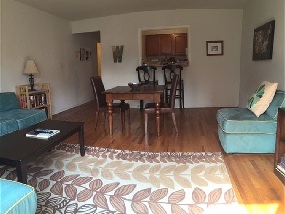 2nd image of 147 E 82nd St APT 3B