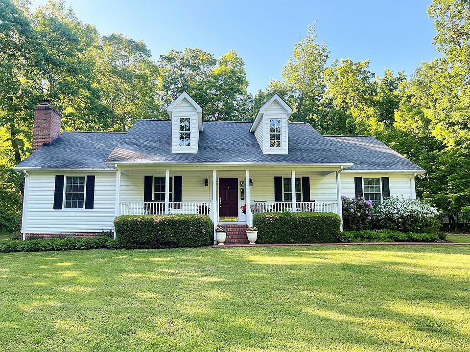 Front of home at 19414 Briar Patch Drive, Gordonsville, VA.