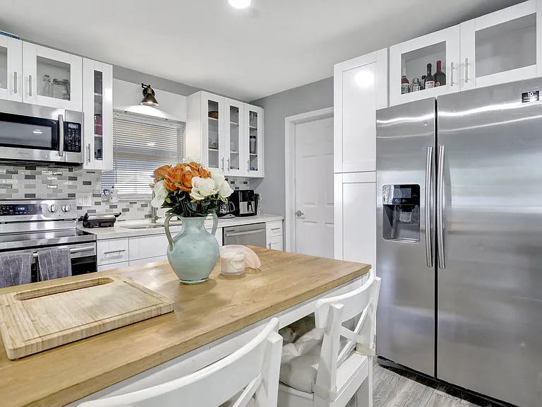 2270 Island Dr — Photo 10