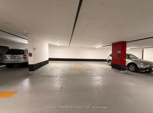 25 Neighbourhood Ln #P2-28, Toronto, ON M8Y 0C4