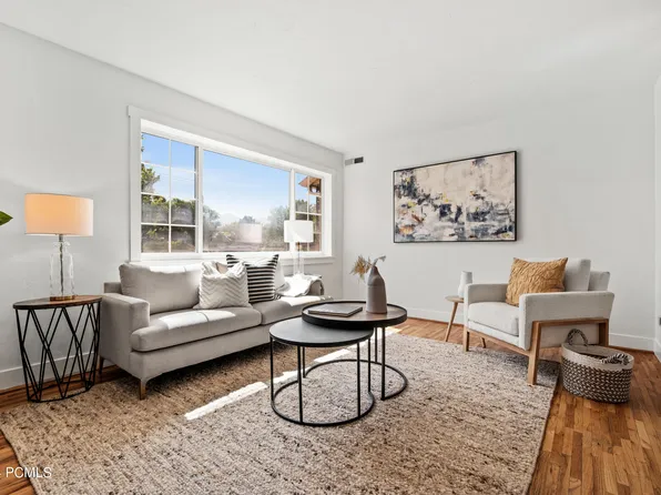 310 S 800 E APT 17, Salt Lake City, UT 84102