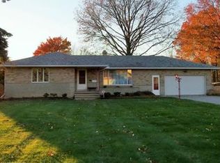 5722 Cherrywood Dr, Lorain, OH