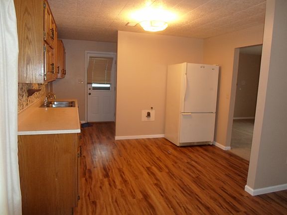 3rd image of 330 N American Blvd