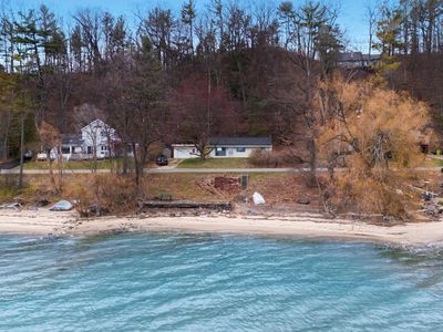 10573 Bluff Rd, Traverse City, MI, 49686