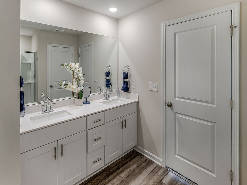 RAL_CherryCreek_Dallas_PrimaryBath_1104OrchardStreamDrive_Model