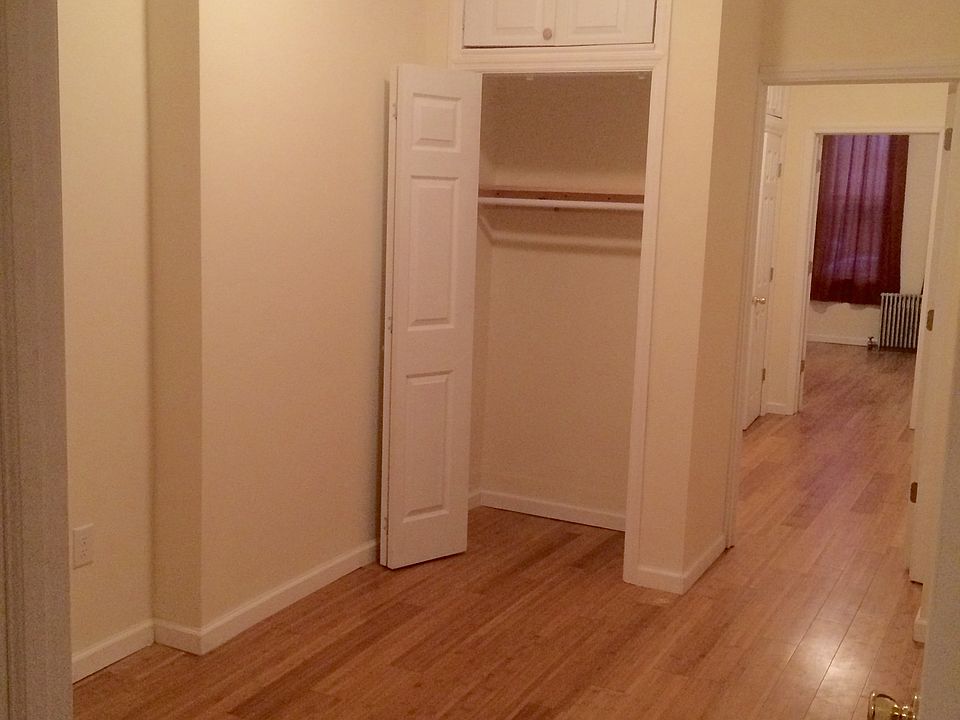 1st image of 6105 Catalpa Ave #3L
