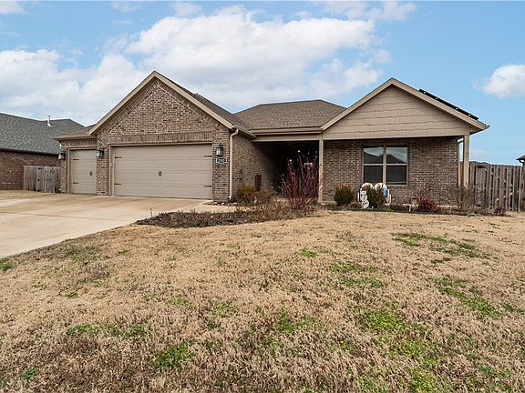 2nd image of 2352 Stonemill Dr