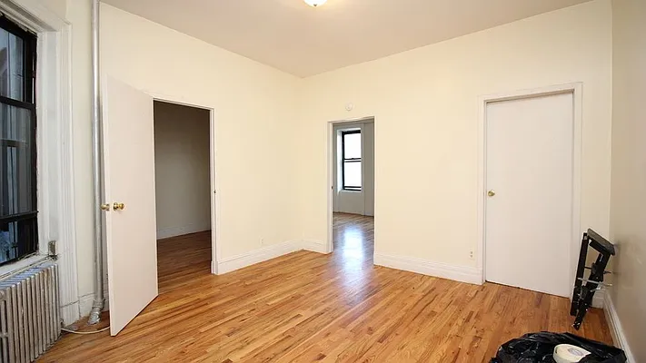 Rented by Space Link Realty | media 1