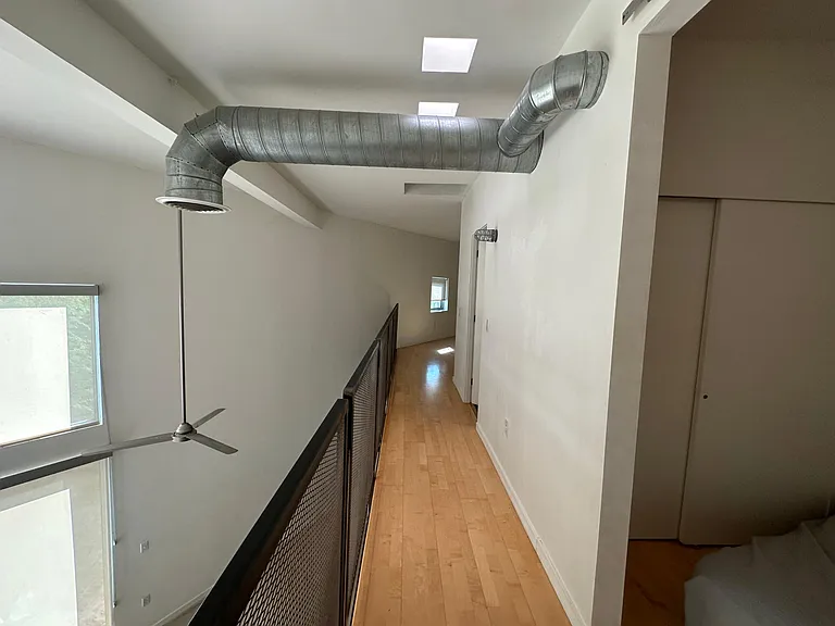1001 E 17th St #132 — Photo 12