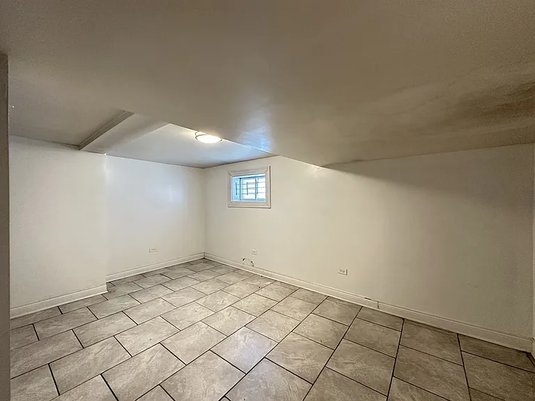 1621 N McVicker Ave #2 — Photo 15