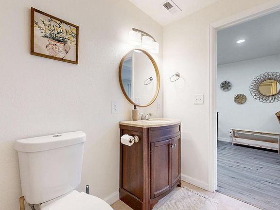 3rd image of 2466 Sapphire St