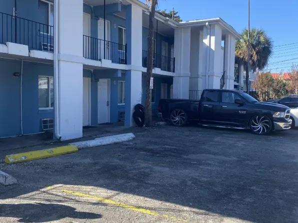 403 14th Ave S APT 107, Myrtle Beach, SC 29577