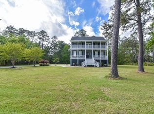 1216 Mill Hill Rd, Richmond Hill, GA 31324