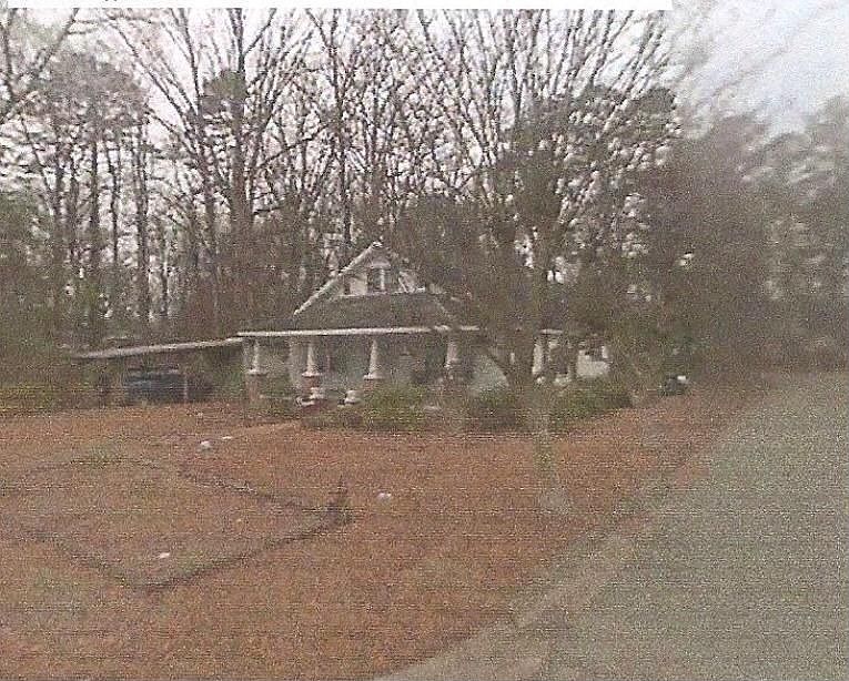 2nd image of 501 Malcolm St