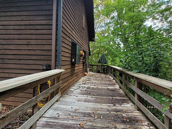5th image of 970 Forest Lake Heights Dr