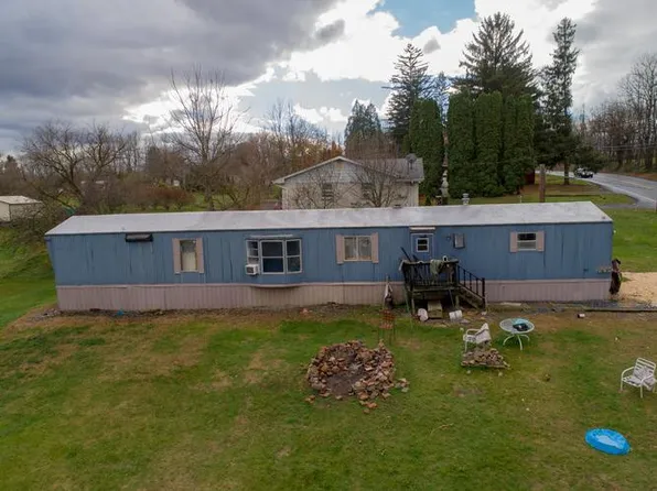 6289 Front St, Bangor, PA 18013