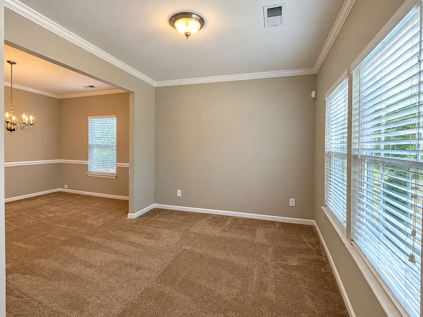 1 Flat Shoals Court — Photo 2