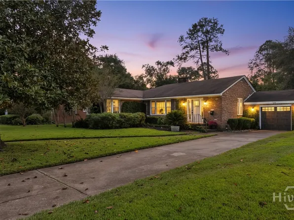 223 E 64th Street, Savannah, GA 31405