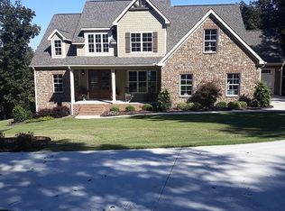 1621 Georgia Mountain Rd, Guntersville, AL 35976