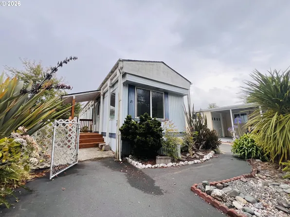 15505 Oceanview Dr Space 21, Brookings, OR 97415