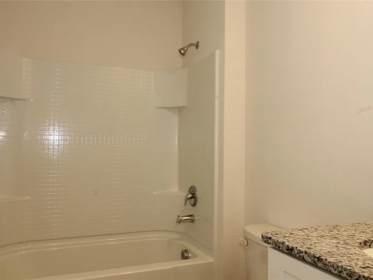 524 Talisi Loop St — Photo 4