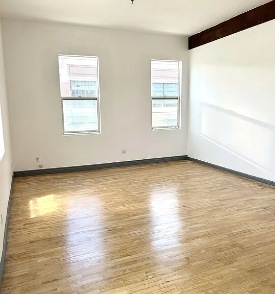 726 S Santa Fe Ave #203 — Photo 4