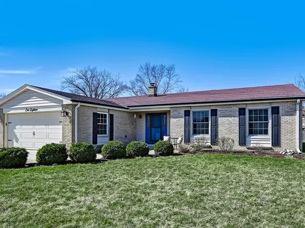 618 Newport Ave, Westmont, IL 60559