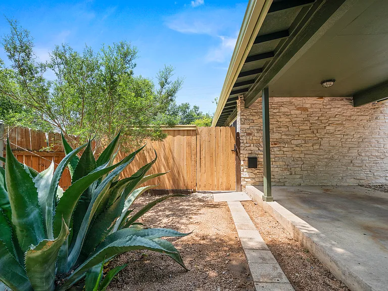 3508 Southridge Dr #B — Photo 3