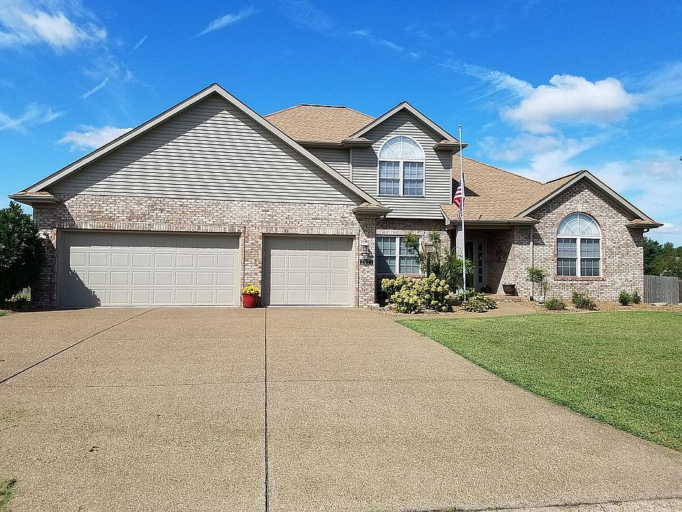 1st image of 2577 Briarcliff Dr