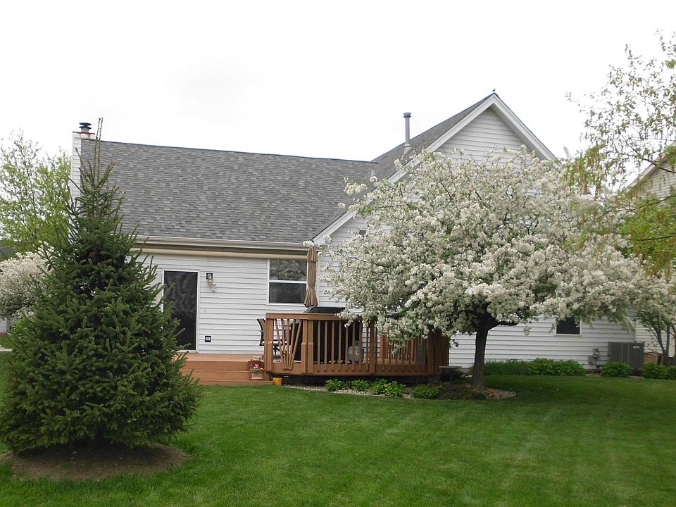 2nd image of 3017 Solitude Ln
