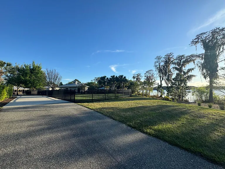 8492 Powder Ridge Trl — Photo 27