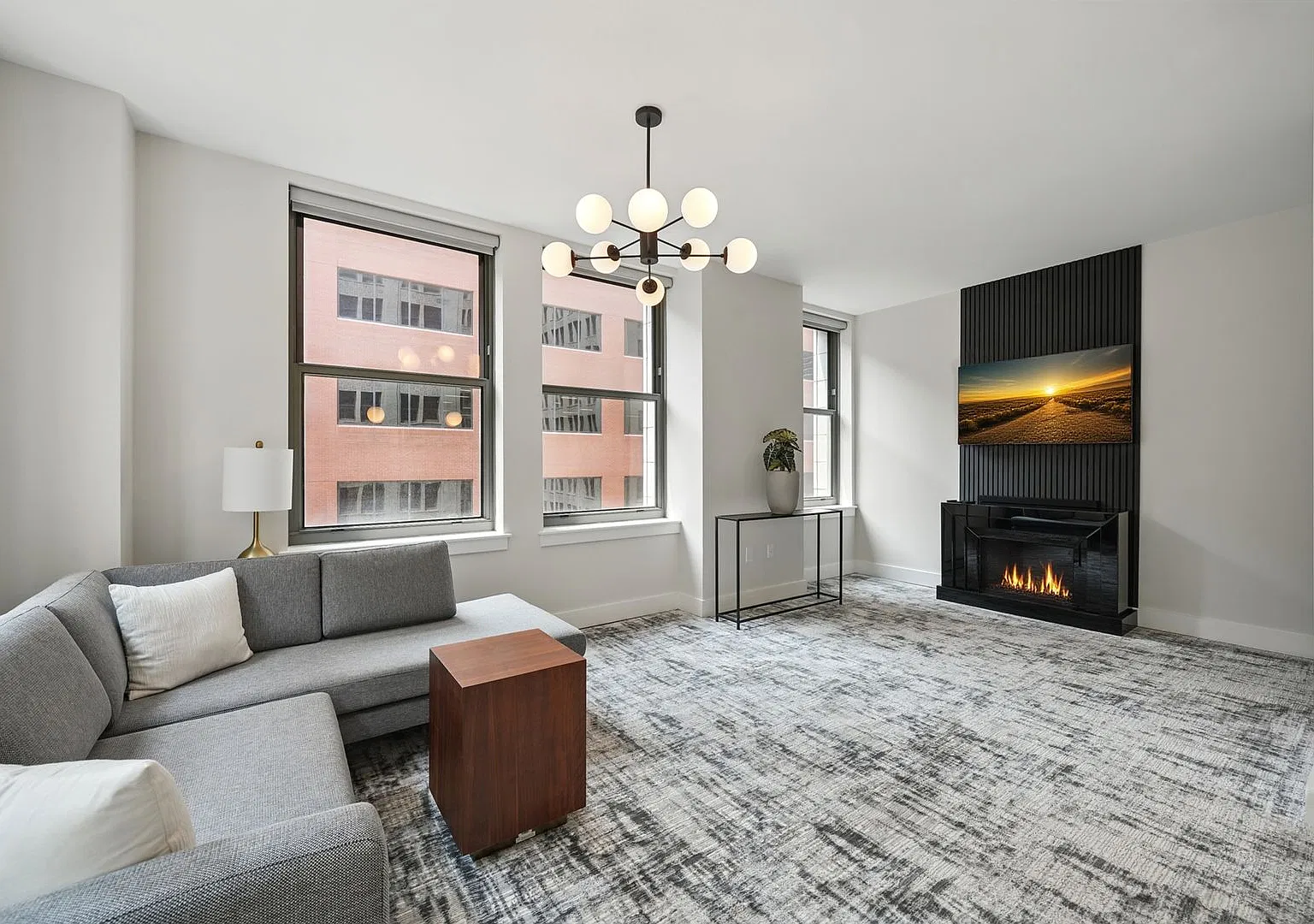 Upgraded Downtown Condo — Photo 1